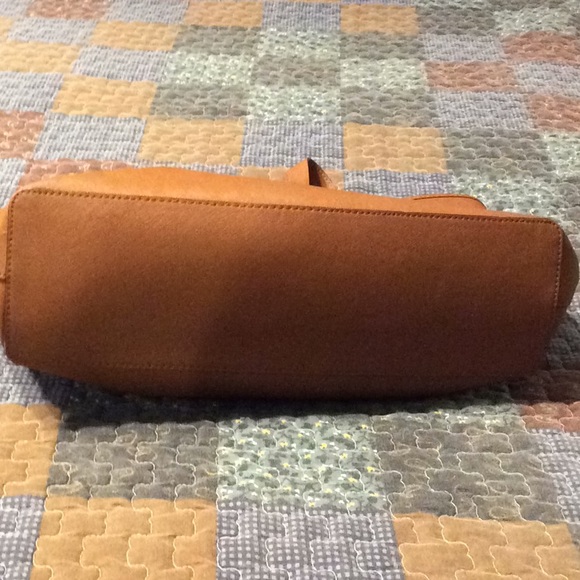 Tote - Picture 7 of 7